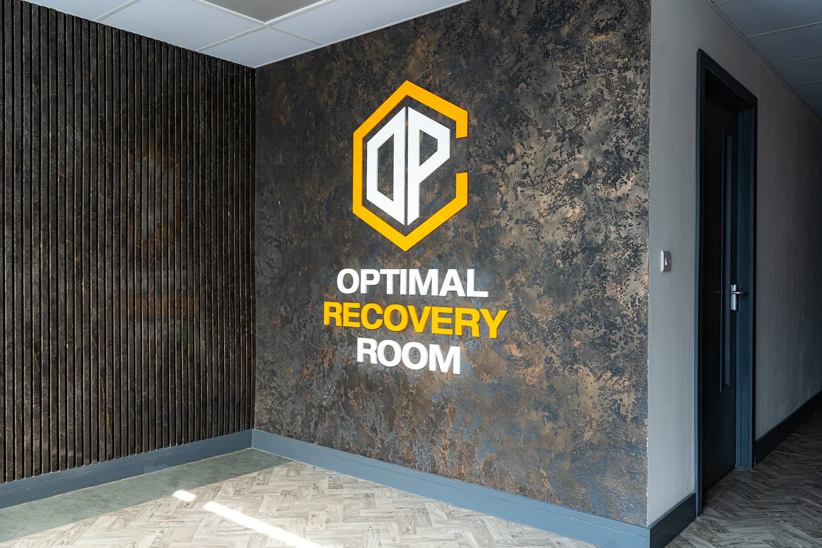 Optimal Recovery Room branded entrance
